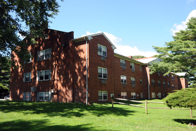 Pine Valley - 500 S Dupont Hwy New Castle DE 19720 | Apartment Finder