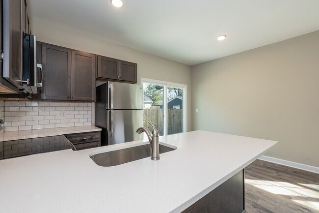 Building Photo - Brand NEW Three Bedroom Home!