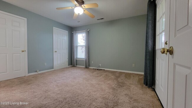 Building Photo - 10520 Bay Pointe Ct