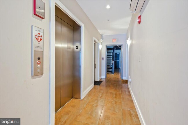 Building Photo - 440 Rhode Island Ave NW