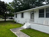 Building Photo - 4036 Tavineer Dr