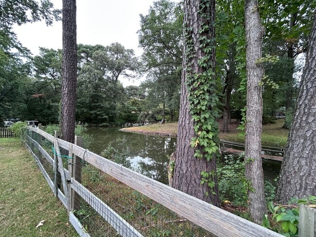 Building Photo - Charming Waterfront Home in Sought-After Chesopeian Colony "ASK ABOUT OUR ZERO DEPOSIT"