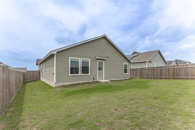 Building Photo - 2612 Schwartz Ln