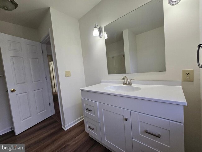 Building Photo - 116 Lowber St