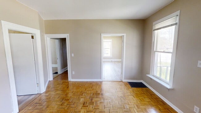 Building Photo - 716 Pearl St