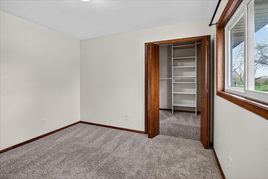 Building Photo - 1014 N Westfield Rd