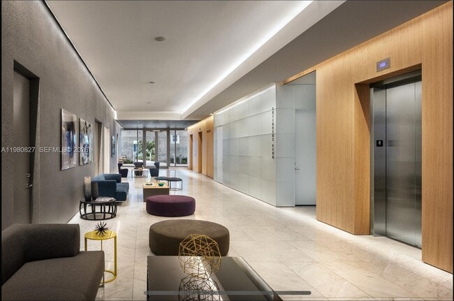 Building Photo - 88 SW 7th St