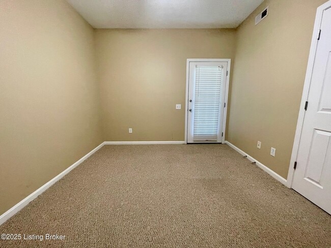 Building Photo - 10308 Dorsey Village Dr