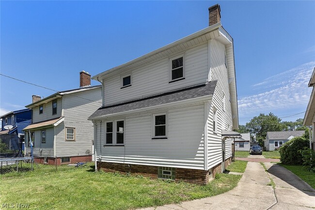 Building Photo - 3790 W 116th St