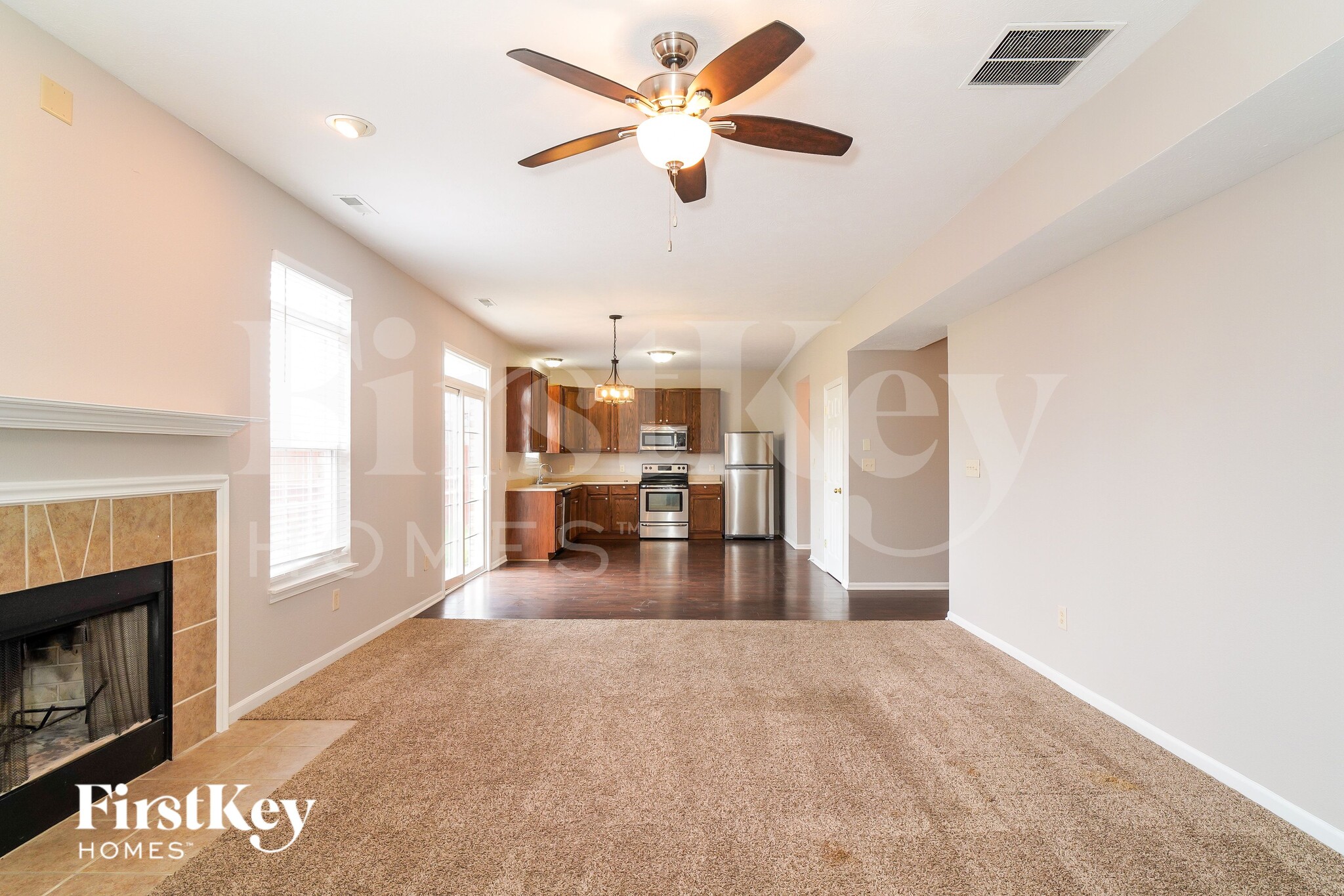 Building Photo - 5921 Sable Dr