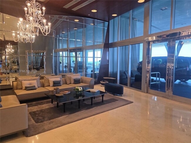 Building Photo - 17121 Collins Ave