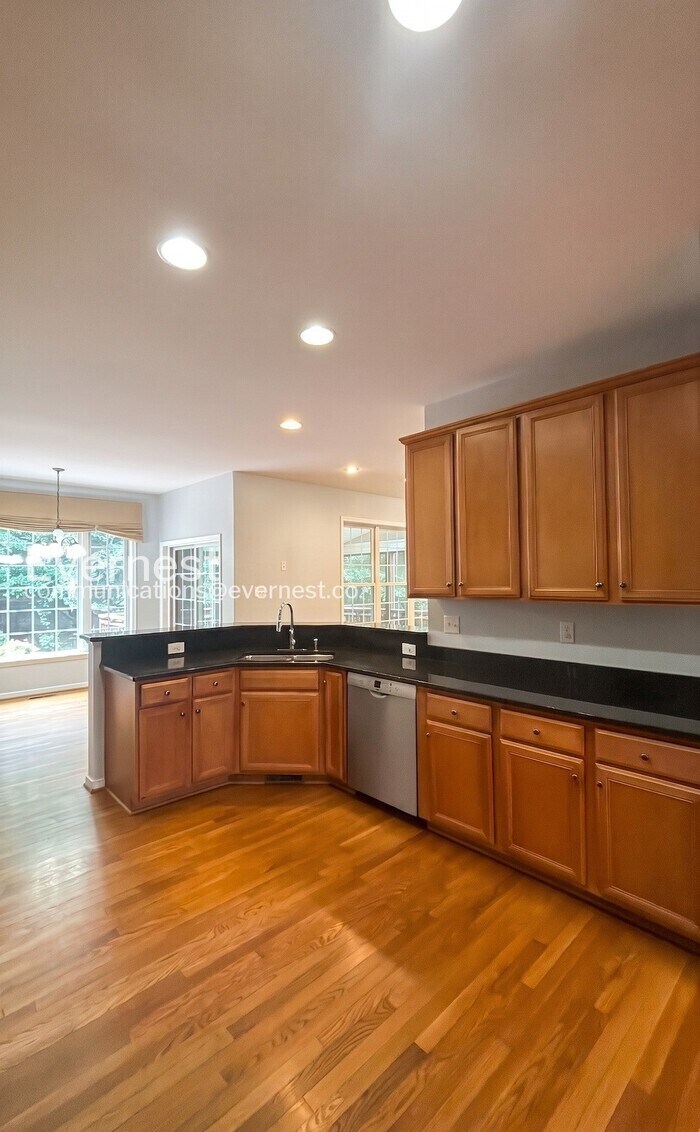 Building Photo - 13901 Riverdowns N Ct