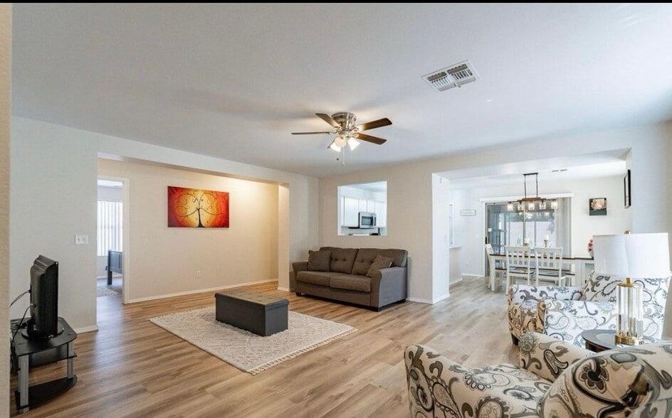 Building Photo - 13502 W Young St