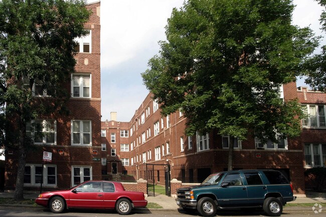 6506 - 6510 N Ashland Ave - 6506-6510 N Ashland Ave