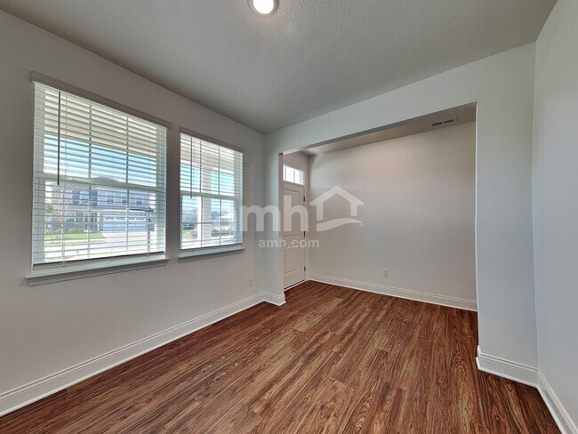 Building Photo - 8300 Northpoint Dr