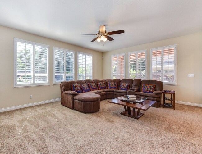 Building Photo - Breath-Taking 4/3. Backyard Oasis w/4 Car Garage!  Please read ad for viewings!