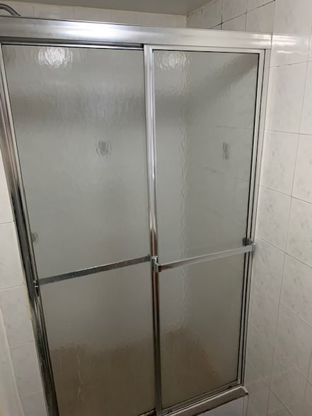 Building Photo - 90-07 70th Dr