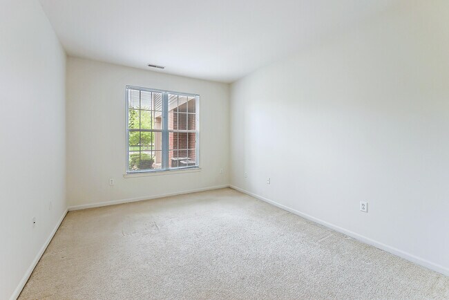 Building Photo - 6385 Conifer Dr