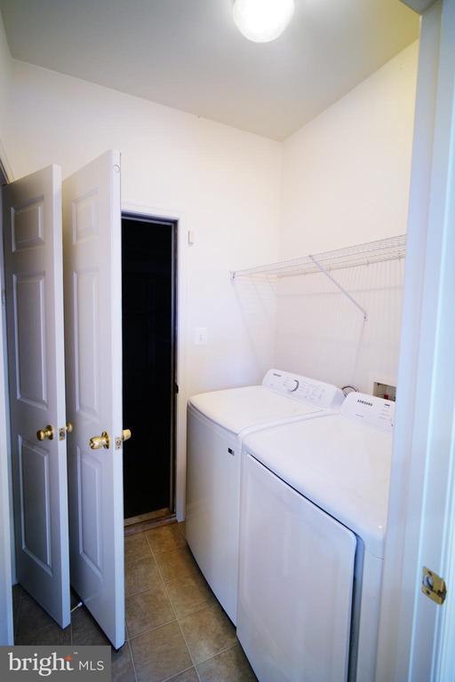 Building Photo - 20203 Hopi Dr