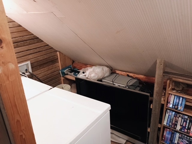 Building Photo - 16655 E Cranberry St