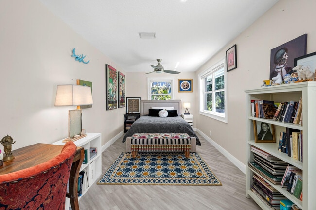 Building Photo - 15161 Collecting Canal Rd