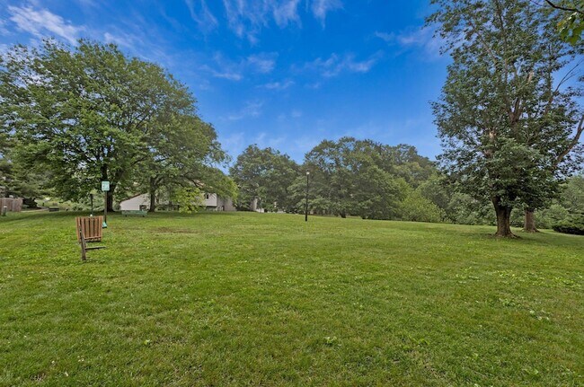 Building Photo - 1675 Ridgely Ct