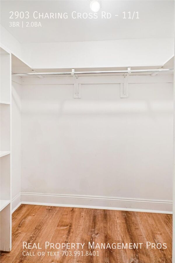 Building Photo - 2903 Charing Cross Rd