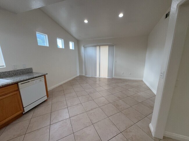 Building Photo - 13654 Opal Cir
