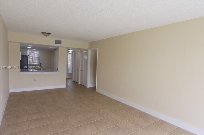 Building Photo - 5200 NW 31st Ave