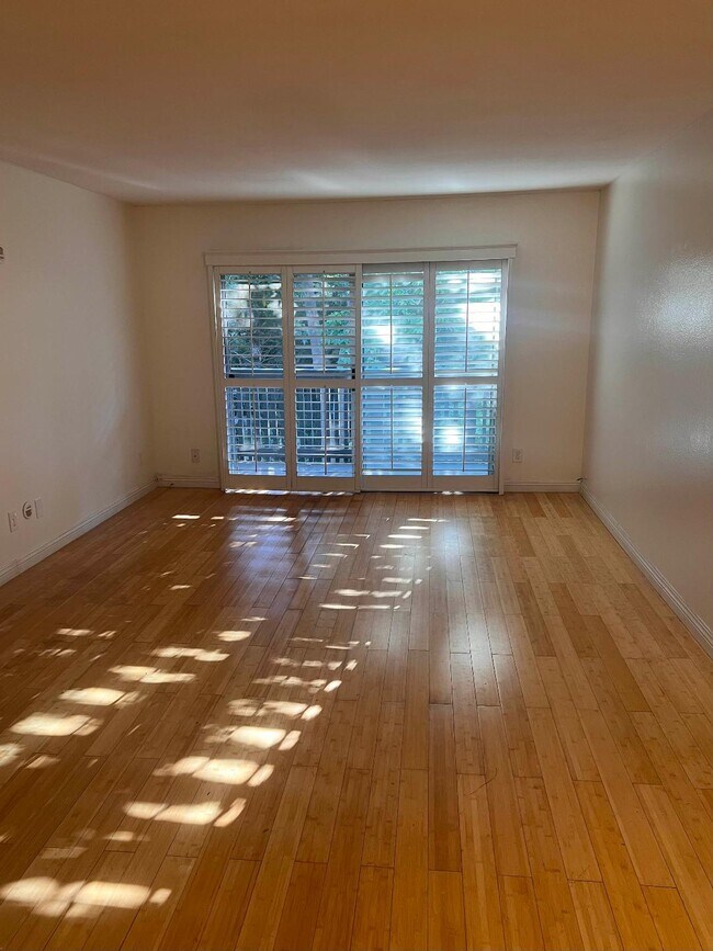 Building Photo - 3604 W Estates Ln
