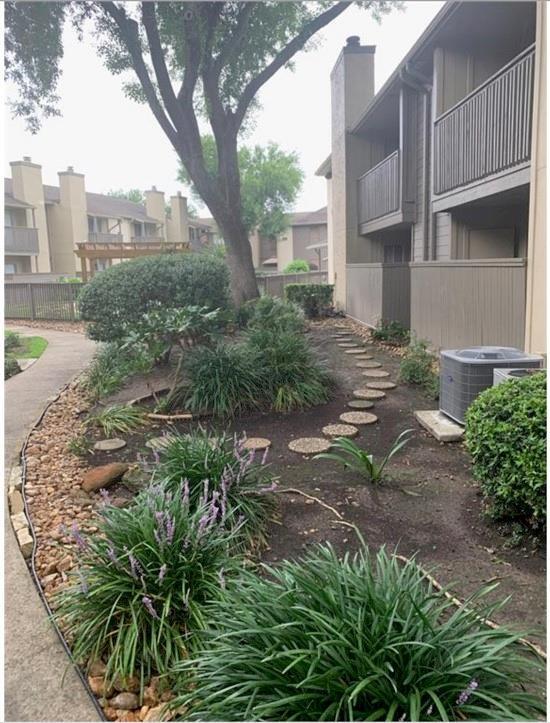 Building Photo - 1900 Bay Area Blvd