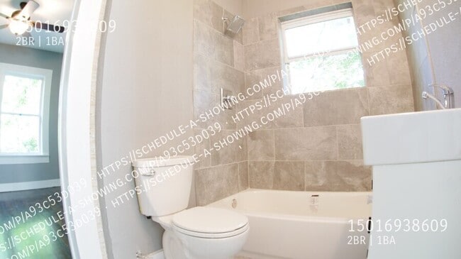 Building Photo - 2707 Truxillo St