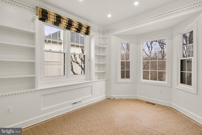 Building Photo - 6058 Sugarstone Ct