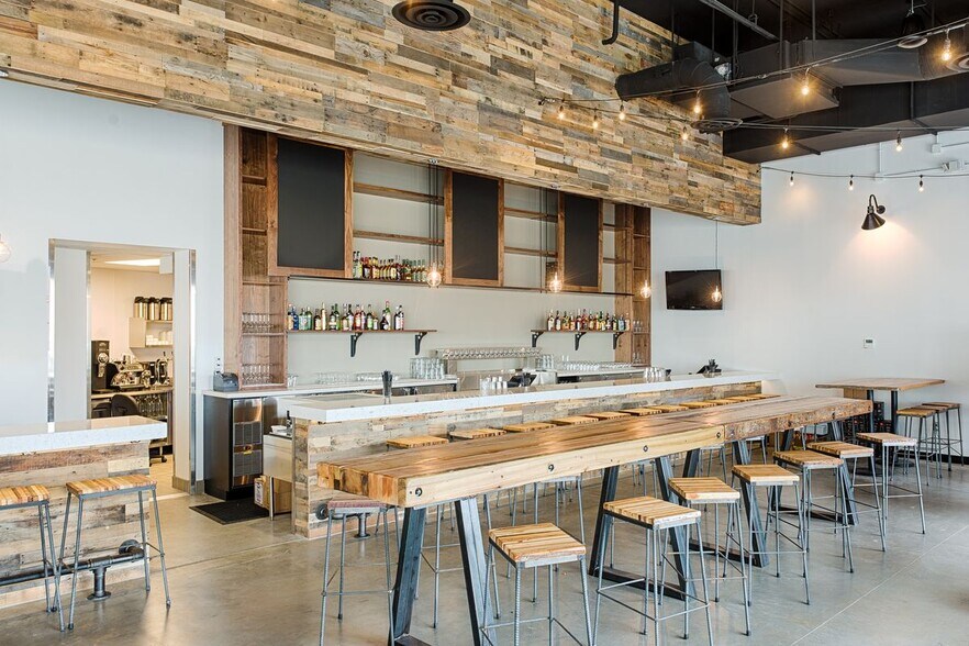 Stop at H St Restaurants: Brine Oyster Bar - 1613 F St NE