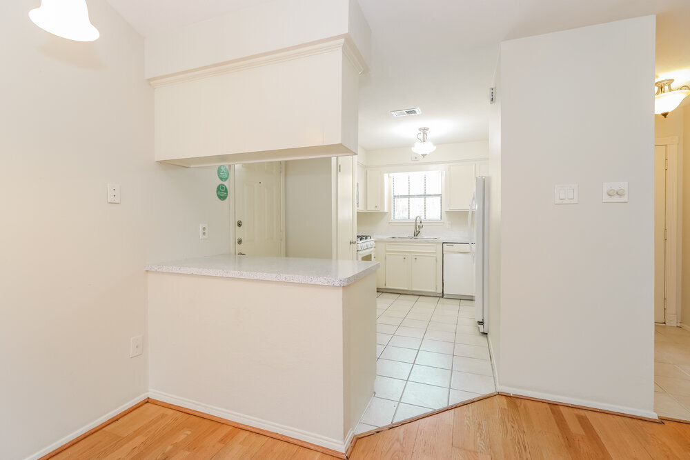 Building Photo - 84 Fallshire Dr