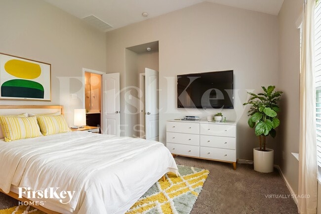 Building Photo - 3811 Hunters Trail