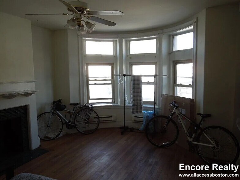 Building Photo - 67 Harvard Ave