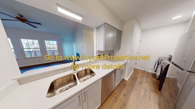 Building Photo - Donelson - Airport - Percy Preist Lake Area