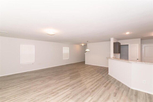 Building Photo - 24415 Volta Gardens Ct