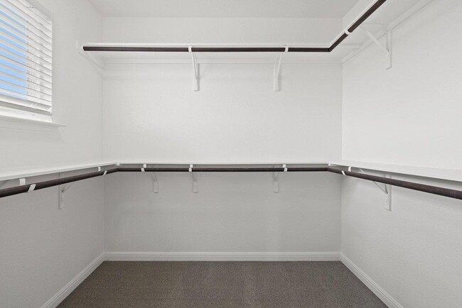 Building Photo - 718 Tinton Falls Ln