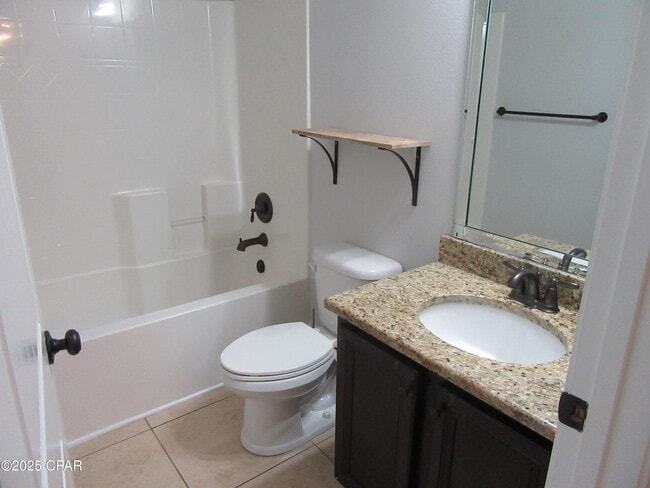 Building Photo - 114 Lake Merial Shores Dr
