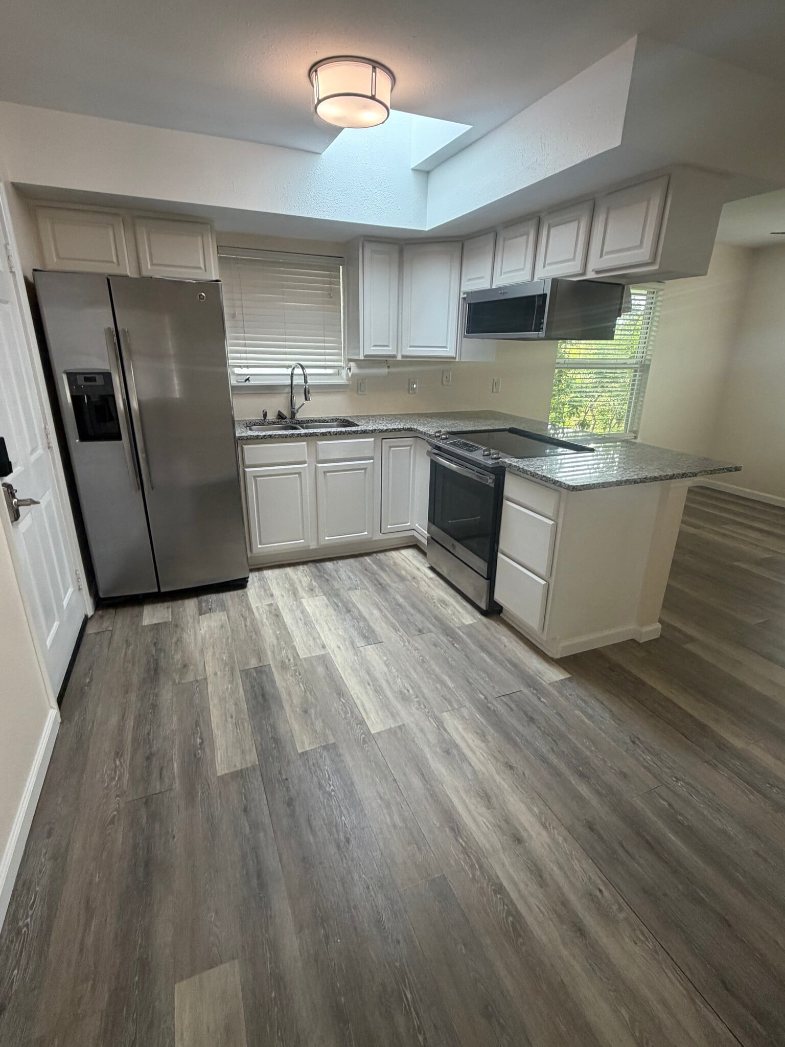 Building Photo - 4349 S Atlantic Ave