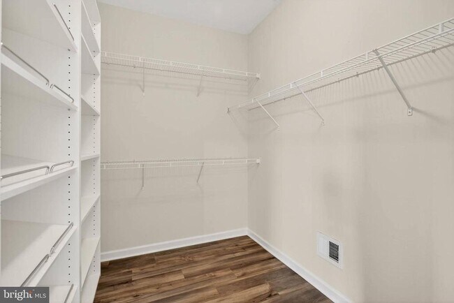 Building Photo - 17833 Porter Rd