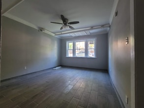 Building Photo - 6059 S Troy St