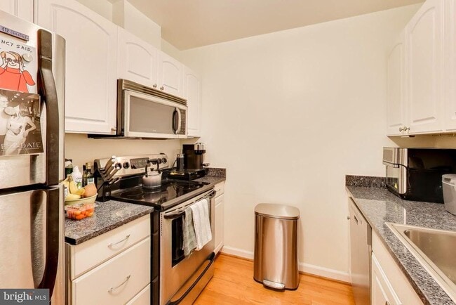 Building Photo - 1830 17th St NW