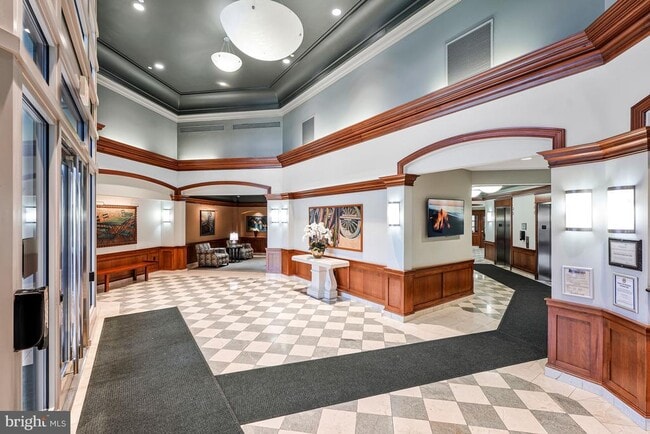 Building Photo - 11800 Sunset Hills Rd