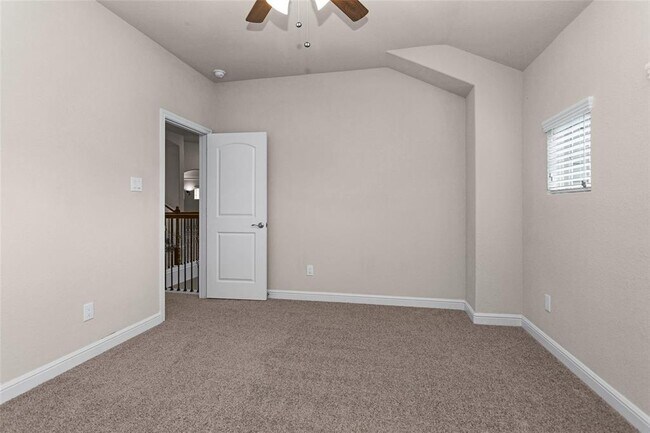Building Photo - 236 Redwood Cyn Trl