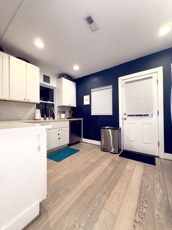 Building Photo - 749 Hamilton St