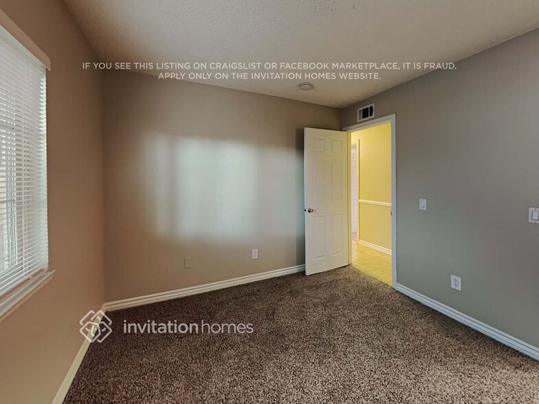 Building Photo - 1597 Tumbleweed Way