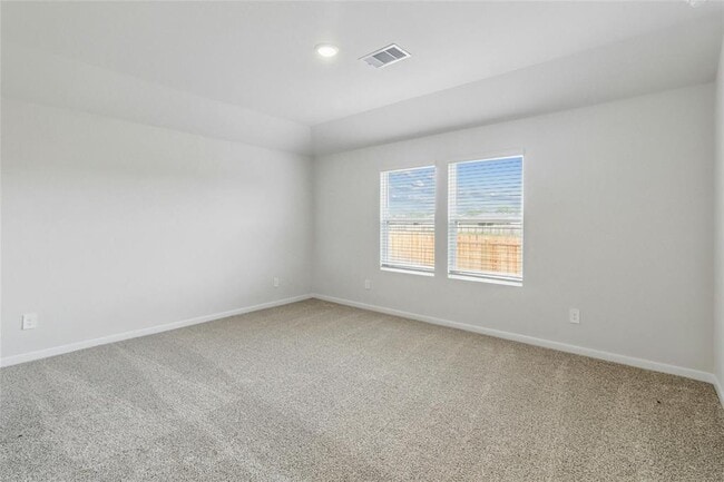 Building Photo - 326 Darwin Pl